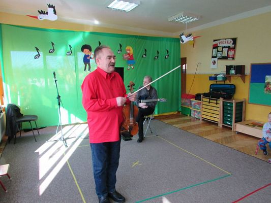 Grafika #3: 01.04.2016 Koncert muzyczny pt."Muzyka ze smyka"