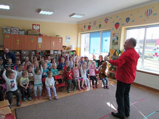 Grafika #18: 01.04.2016 Koncert muzyczny pt."Muzyka ze smyka"