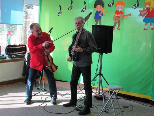 Grafika #33: 01.04.2016 Koncert muzyczny pt."Muzyka ze smyka"