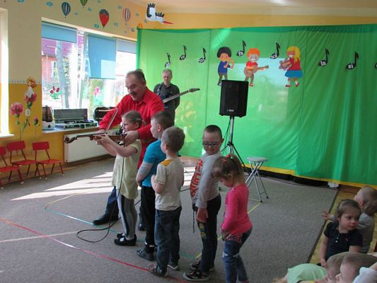 Grafika #36: 01.04.2016 Koncert muzyczny pt."Muzyka ze smyka"