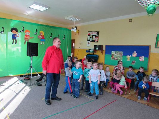 Grafika #42: 01.04.2016 Koncert muzyczny pt."Muzyka ze smyka"