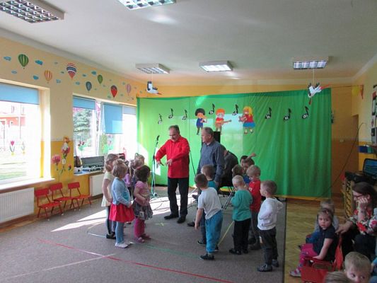 Grafika #44: 01.04.2016 Koncert muzyczny pt."Muzyka ze smyka"