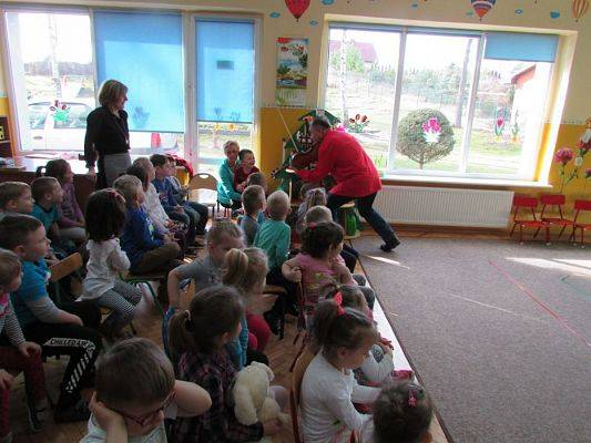 Grafika #51: 01.04.2016 Koncert muzyczny pt."Muzyka ze smyka"