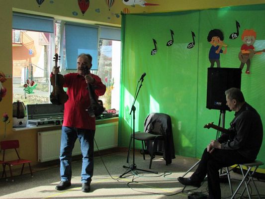 Grafika #53: 01.04.2016 Koncert muzyczny pt."Muzyka ze smyka"