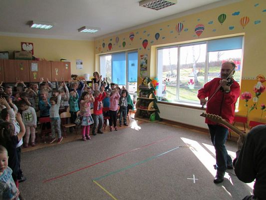 Grafika #57: 01.04.2016 Koncert muzyczny pt."Muzyka ze smyka"