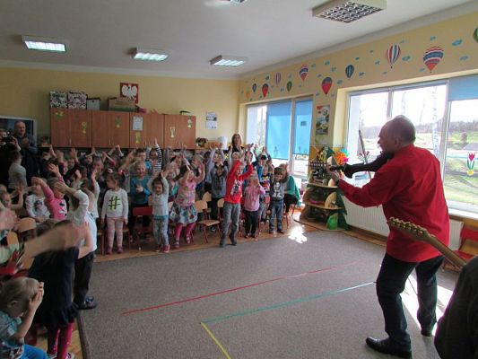 Grafika #58: 01.04.2016 Koncert muzyczny pt."Muzyka ze smyka"