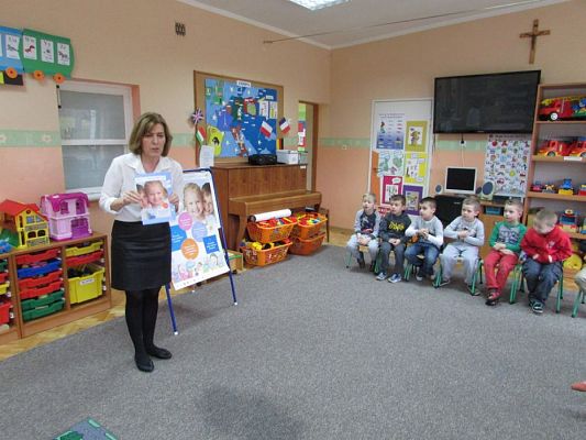 Grafika #5: 09.03.2016 Udział w projekcie - "Dzieciństwo bez próchnicy"