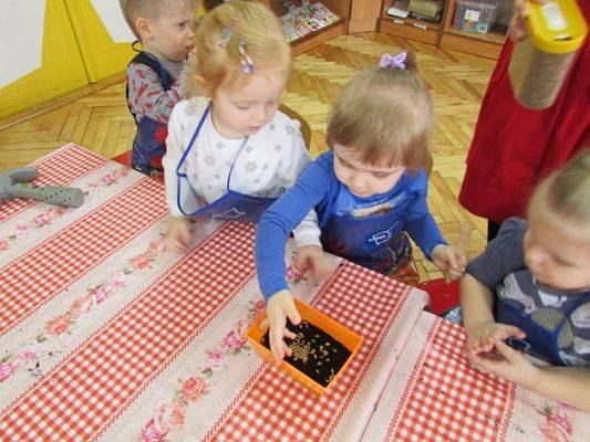 Grafika #34: 09.03.2016 Zajęcia dydaktyczne - "Wiosenna uprawa roślin"