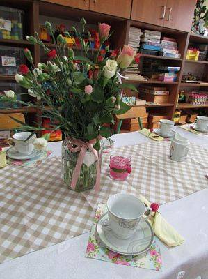 Grafika #1: 08.03.2016 - Dzień Kobiet