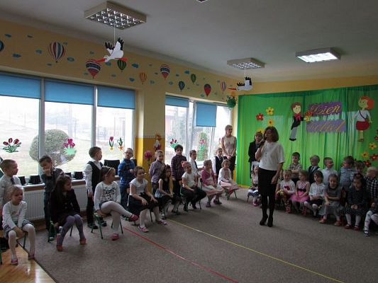 Grafika #12: 08.03.2016 - Dzień Kobiet