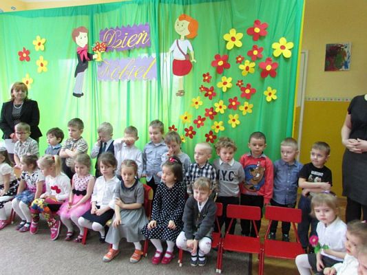 Grafika #13: 08.03.2016 - Dzień Kobiet