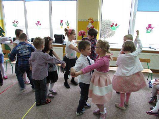 Grafika #38: 08.03.2016 - Dzień Kobiet