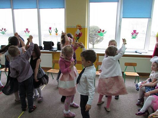 Grafika #39: 08.03.2016 - Dzień Kobiet