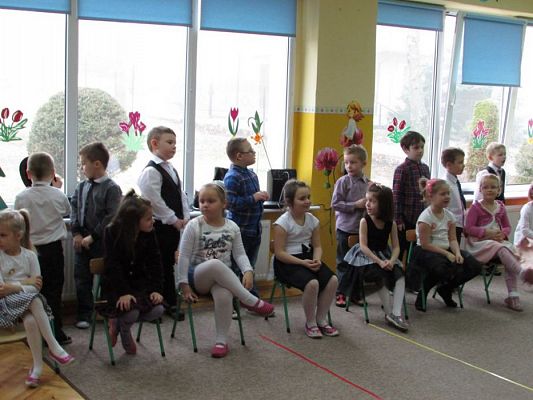 Grafika #42: 08.03.2016 - Dzień Kobiet