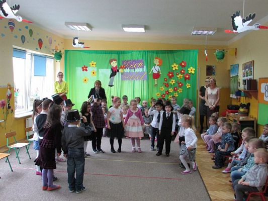 Grafika #51: 08.03.2016 - Dzień Kobiet