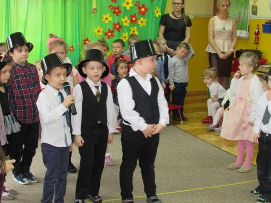 Grafika #57: 08.03.2016 - Dzień Kobiet