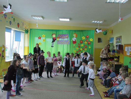 Grafika #62: 08.03.2016 - Dzień Kobiet