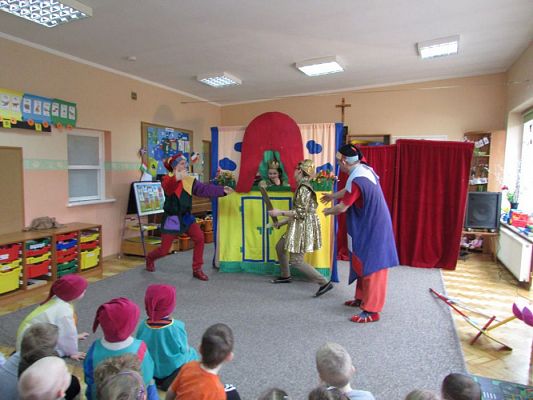 Grafika #29: 04.03.2016 - Przedstawienie "Lulek i Pulek w teatrze"