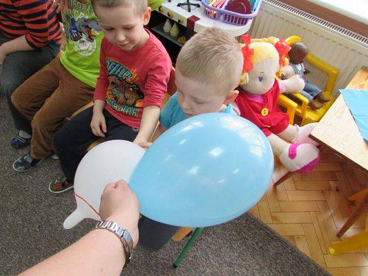 Grafika #2: 26.02.2016 - Balonowe ZOO, nauka skręcania balonów