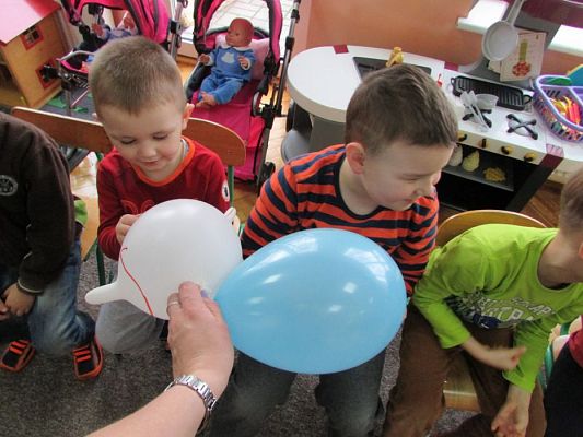 Grafika #3: 26.02.2016 - Balonowe ZOO, nauka skręcania balonów