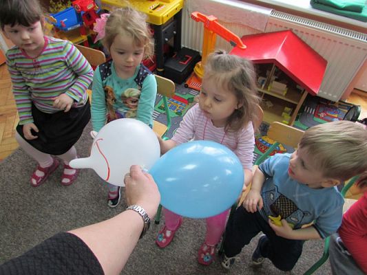 Grafika #5: 26.02.2016 - Balonowe ZOO, nauka skręcania balonów
