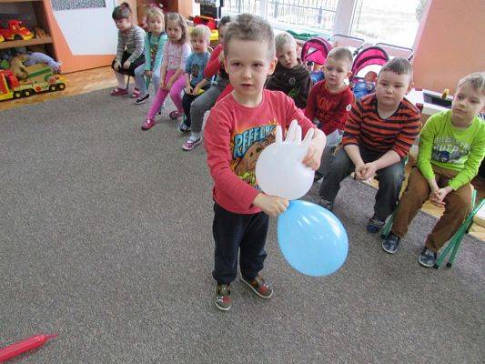 Grafika #6: 26.02.2016 - Balonowe ZOO, nauka skręcania balonów