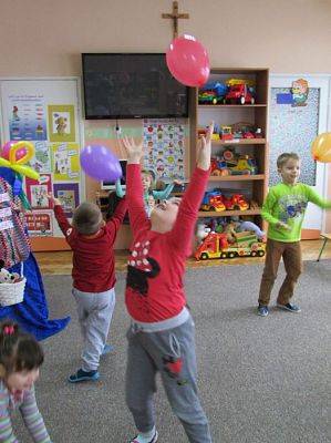 Grafika #7: 26.02.2016 - Balonowe ZOO, nauka skręcania balonów