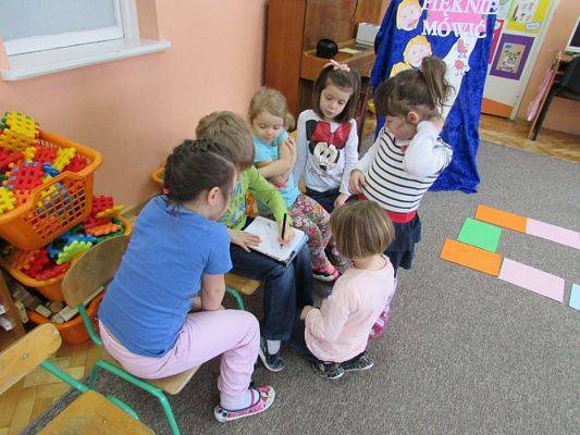 Grafika #5: 25.02.2016 - Jak pięknie mówić - gra planszowa