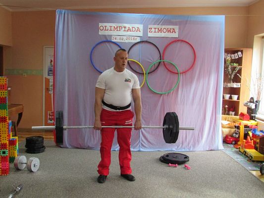 Grafika #20: 24.02.2016-Pokaz strongmana p.Mirosława Kramek