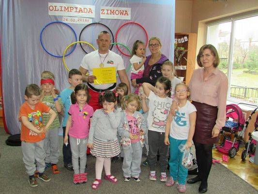 Grafika #54: 24.02.2016-Pokaz strongmana p.Mirosława Kramek