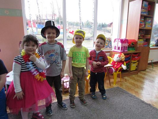 Grafika #2: 23.02.2016 - W tanecznym rytmie