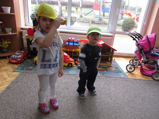 Grafika #6: 23.02.2016 - W tanecznym rytmie