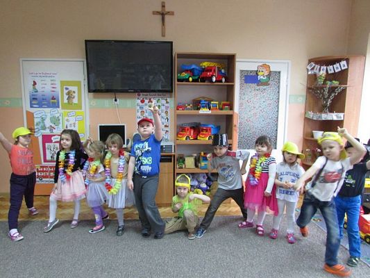 Grafika #15: 23.02.2016 - W tanecznym rytmie