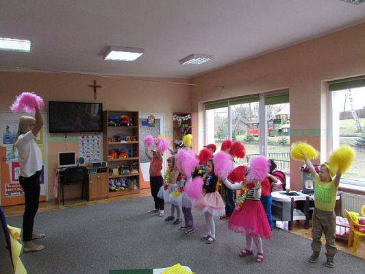 Grafika #22: 23.02.2016 - W tanecznym rytmie