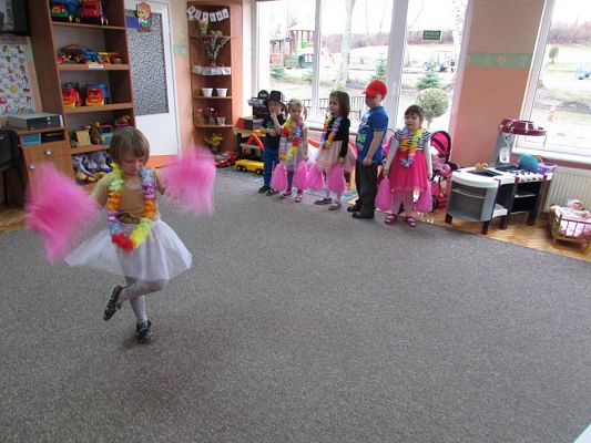 Grafika #34: 23.02.2016 - W tanecznym rytmie