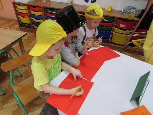 Grafika #41: 23.02.2016 - W tanecznym rytmie