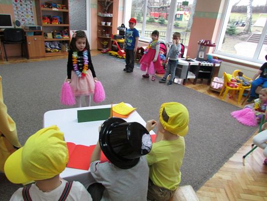 Grafika #42: 23.02.2016 - W tanecznym rytmie