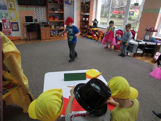 Grafika #46: 23.02.2016 - W tanecznym rytmie