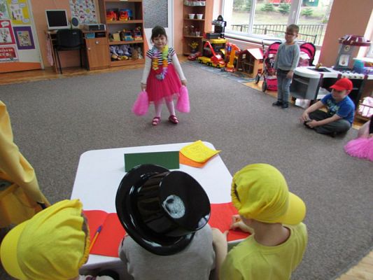 Grafika #50: 23.02.2016 - W tanecznym rytmie