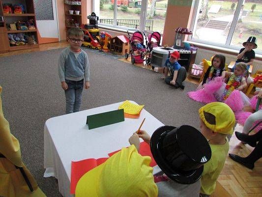 Grafika #55: 23.02.2016 - W tanecznym rytmie