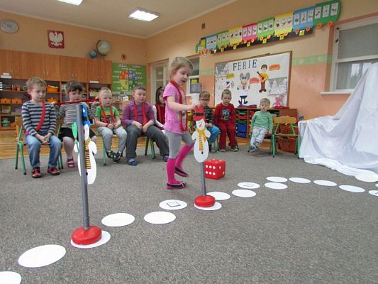 Grafika #3: 22.02.2016 - Quiz zimowy - gra planszowa