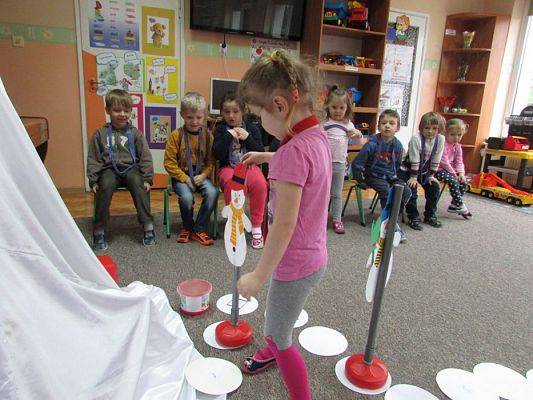 Grafika #7: 22.02.2016 - Quiz zimowy - gra planszowa