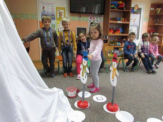 Grafika #9: 22.02.2016 - Quiz zimowy - gra planszowa