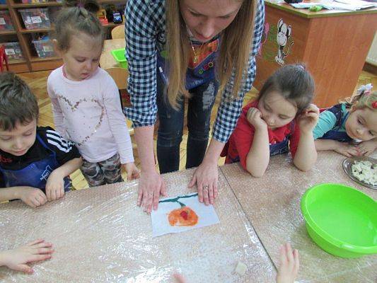 Grafika #1: 18.02.2016 - Zabawy z wełną czesankową