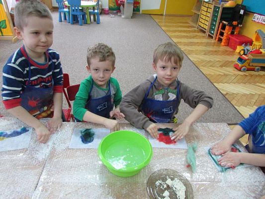 Grafika #4: 18.02.2016 - Zabawy z wełną czesankową