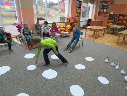 Grafika #2: 15.02.2016 - Dzień piosenki zimowej