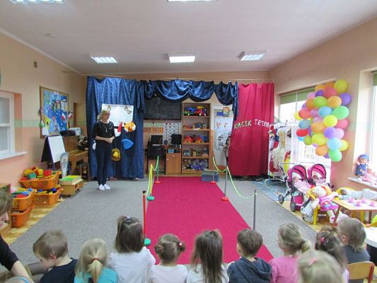 Grafika #4: 12.02.2016 - Pokaz mody aktorskiej