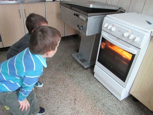 Grafika #22: 15.01.2016 - Pieczemy ciasteczka dla babci i dziadka-Średniaki