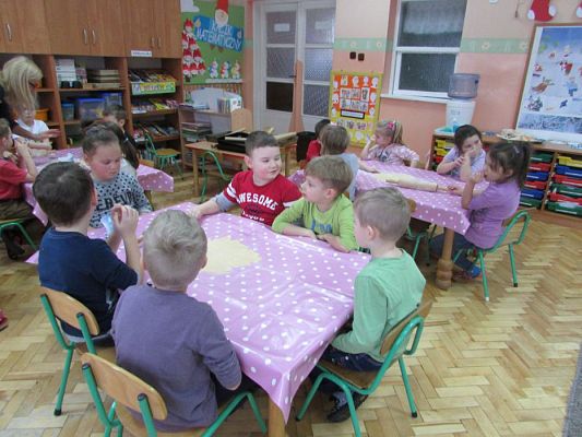 Grafika #1: 14.01.2016 - Pieczemy ciasteczka dla babci i dziadka-Starszaki