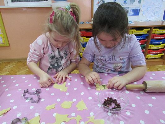 Grafika #12: 14.01.2016 - Pieczemy ciasteczka dla babci i dziadka-Starszaki